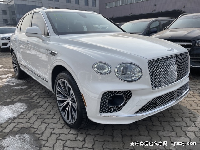 21款平行进口宾利添越港口现车 配置齐全 价格优惠