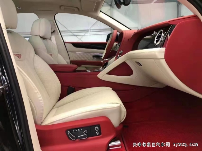 添越 22款 4.0T 五座 奢华座驾 天津港口热卖中 心动价336万