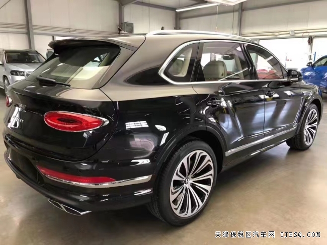 添越 22款 4.0T 五座 奢华座驾 天津港口热卖中 心动价336万