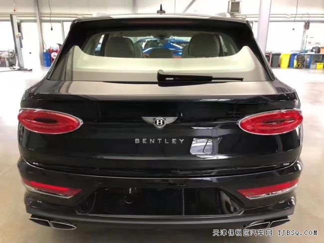 添越 22款 4.0T 五座 奢华座驾 天津港口热卖中 心动价336万