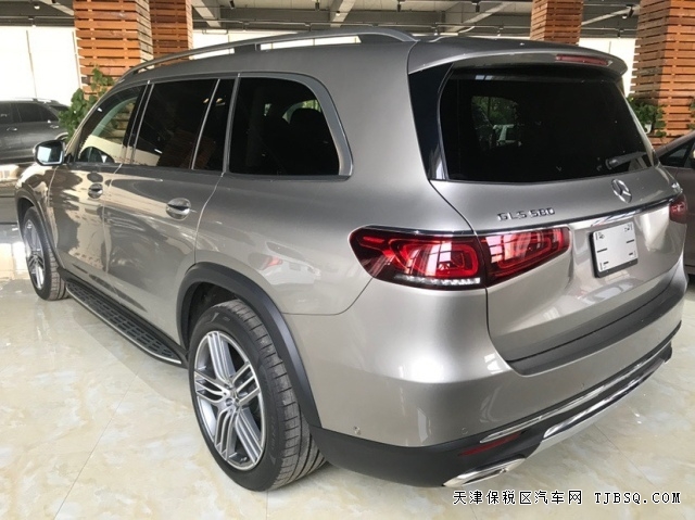 21款平行进口奔驰GLS580港口现车 大气稳重 科技感十足 21款平行进口奔驰GLS580港口现车 大气稳重 科技感十足