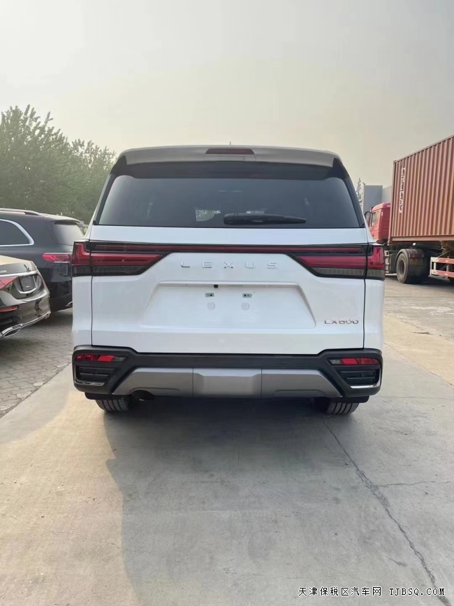 22款雷克萨斯LX600港口第一批现车