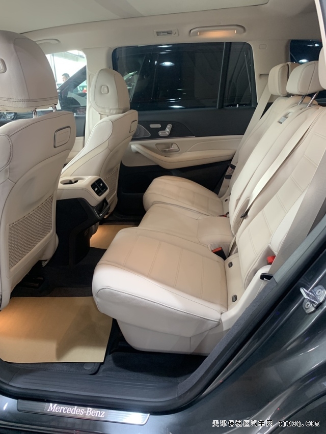 21款奔驰GLS580平行进口独有车型  稳重大气 港口现车 