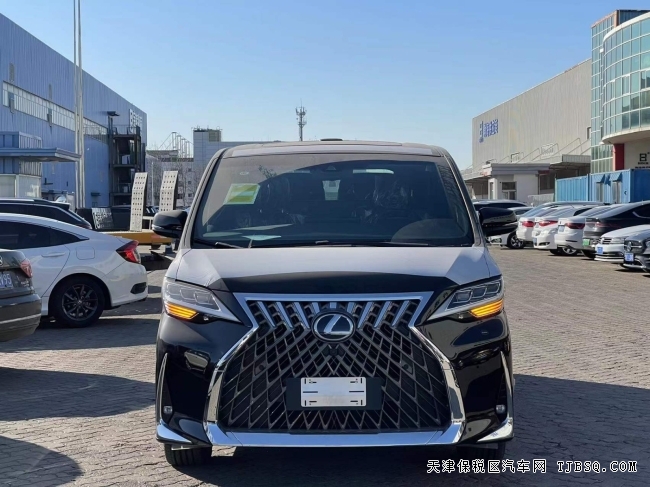 雷克萨斯LM300h 港口大量现车 全国可上牌 四座七座可选择