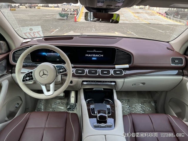 奔驰迈巴赫系列GLS600 v8 550匹马力超强动力