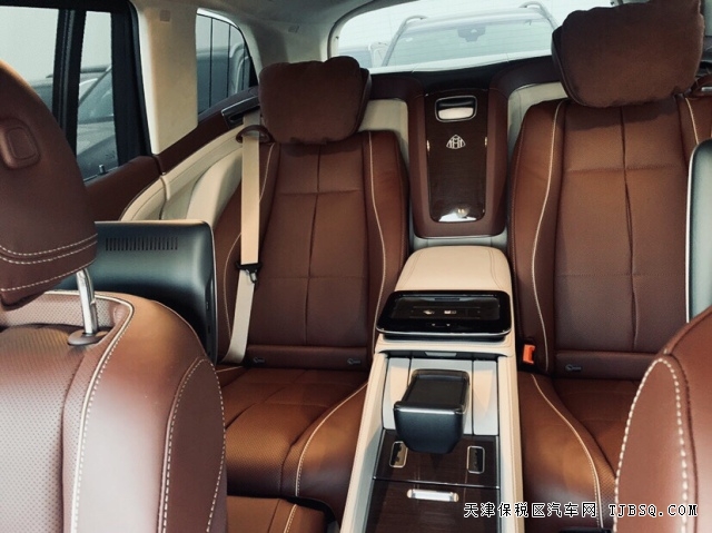 奔驰迈巴赫系列GLS600 v8 550匹马力超强动力
