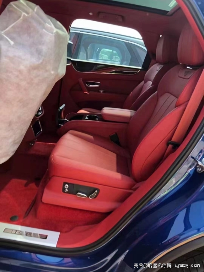 20款宾利添越4.0T  V8 天津港口现车钜惠中