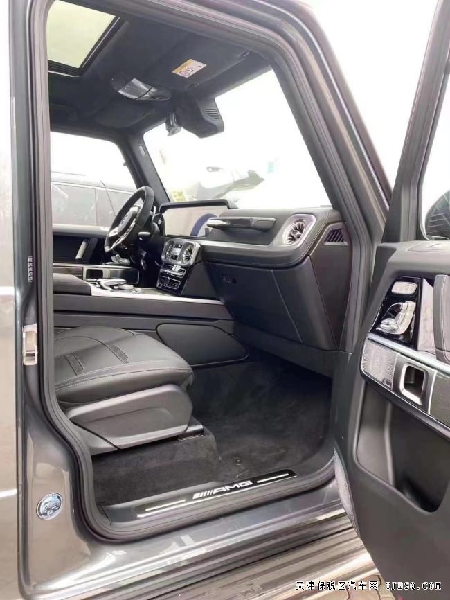 平行进口 21款墨版奔驰G63现车到店港口热卖268万
