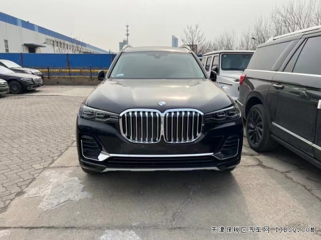 22款宝马X7港口特价售卖中