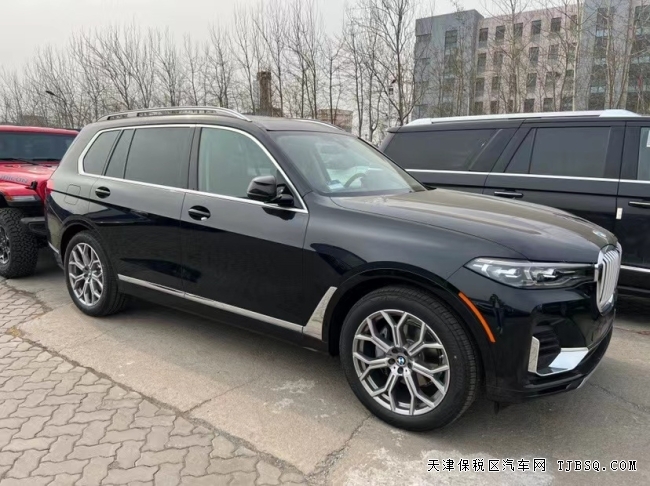 22款宝马X7港口特价售卖中