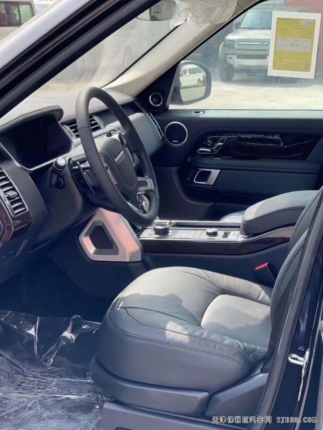 21款欧版路虎汽油行政港口特价处理中