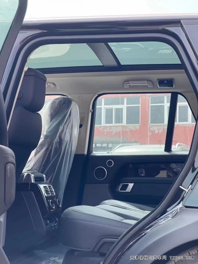 21款欧版路虎汽油行政港口特价处理中