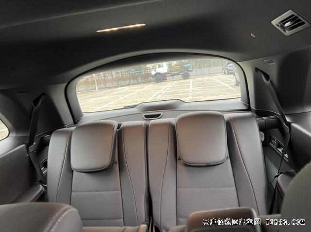 天津港平行进口车21款奔驰GLS450现车到店港口热卖110万