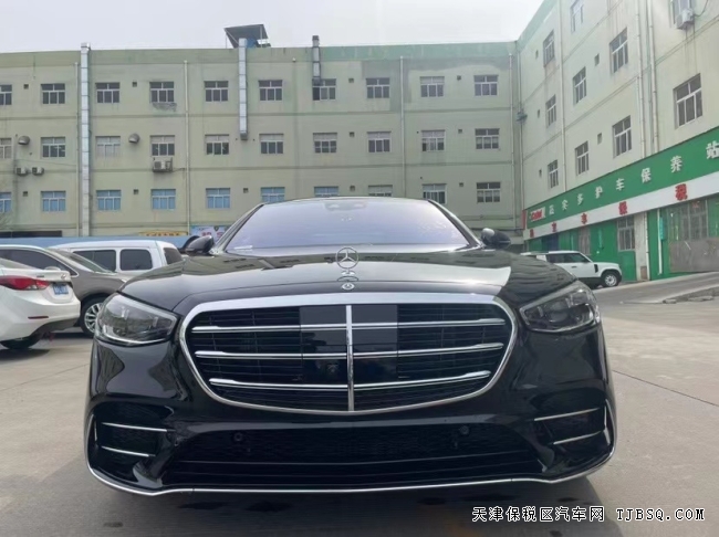 22款奔驰S500港口特价中 比中规优惠50万