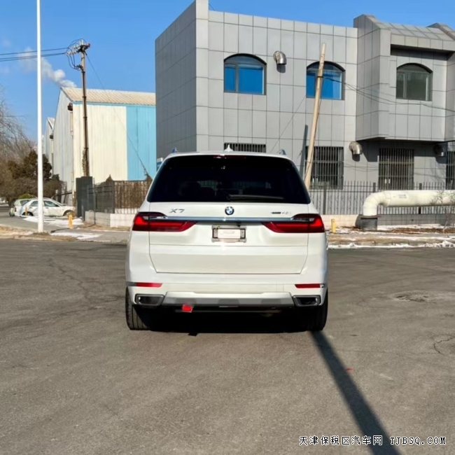 21款美版宝马X7港口特价中