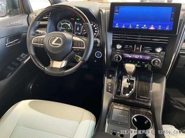 21款雷克萨斯LM300台湾版 豪华MPV现车150万