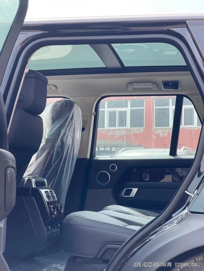 21款欧版路虎揽胜行政3.0汽油港口特价处理中