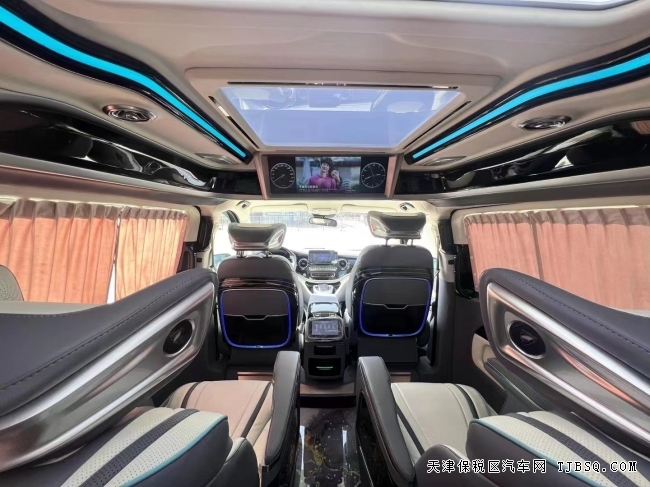 21款奔驰V250航者海‬荣耀版港口现车热卖中