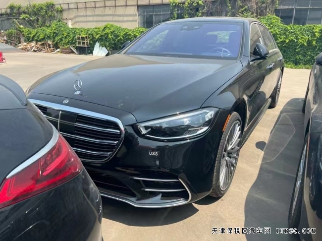22款美规奔驰S500 港口特价处理中118.8万