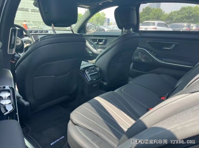 22款美规奔驰S500 港口特价处理中118.8万