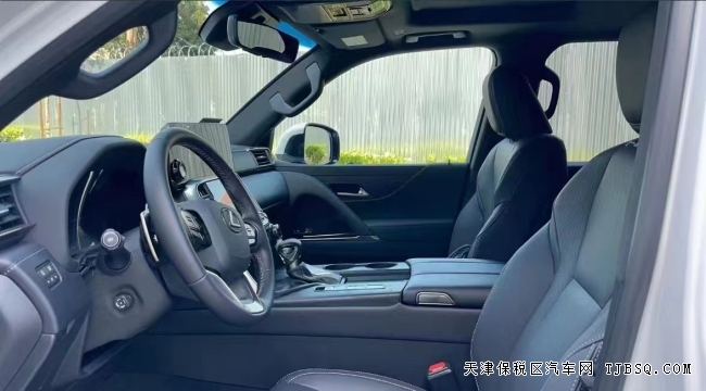 22款雷克萨斯LX600天津港口现车钜惠中