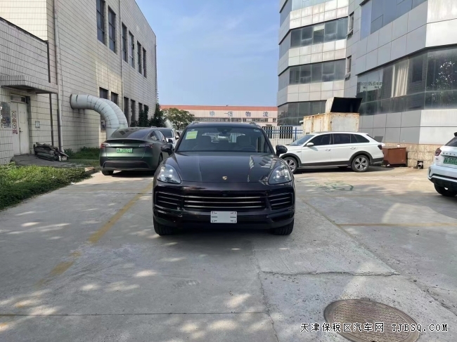 22款保时捷卡宴天津港口现车钜惠中 高级配置只需98万