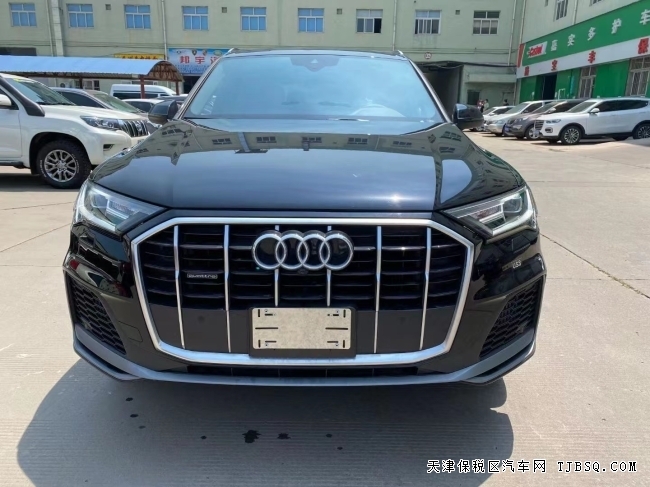 21款奥迪Q7天津港口现车钜惠中 3.0T