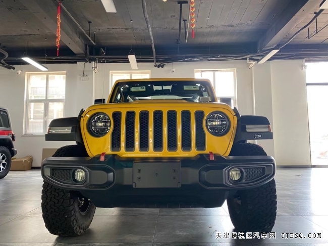 22款加版 JEEP撒哈拉现车 颜色配置齐全   秒杀特价中
