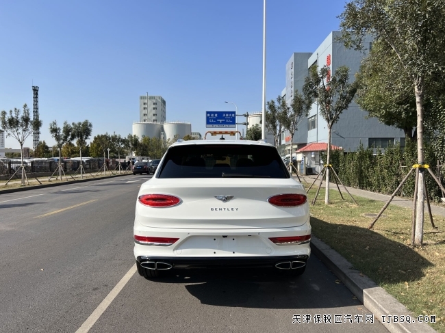 全天津最便宜的高配添越白色车身棕色内饰