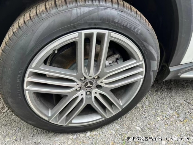 奔驰GLS450 22款 7座 雷测包 20轮 特价秒杀中