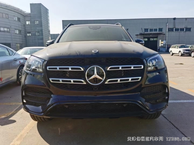 天津港最新22款奔驰GLS450价格与配置