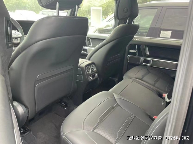 平行进口奔驰G63港口现车优惠的价格满意的服务