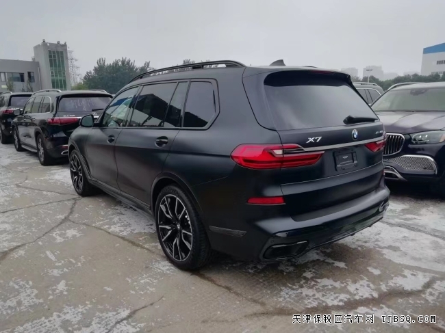 天津港平行进口 宝马x7 现车 手续齐全