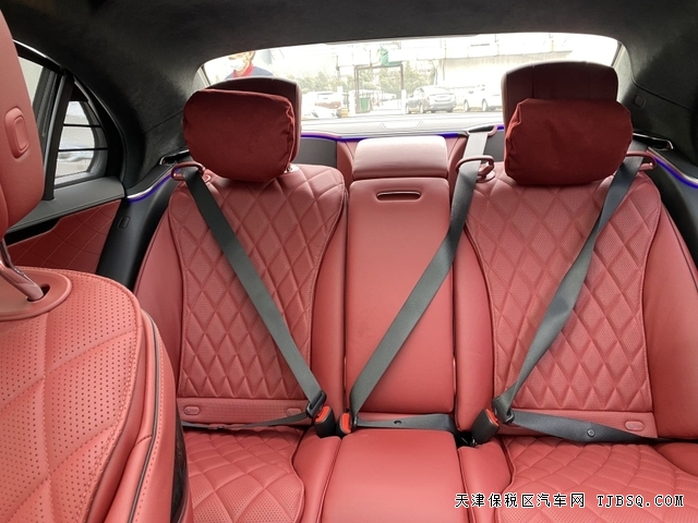 21款平行进口奔驰S500 天津港口现车 手续齐全