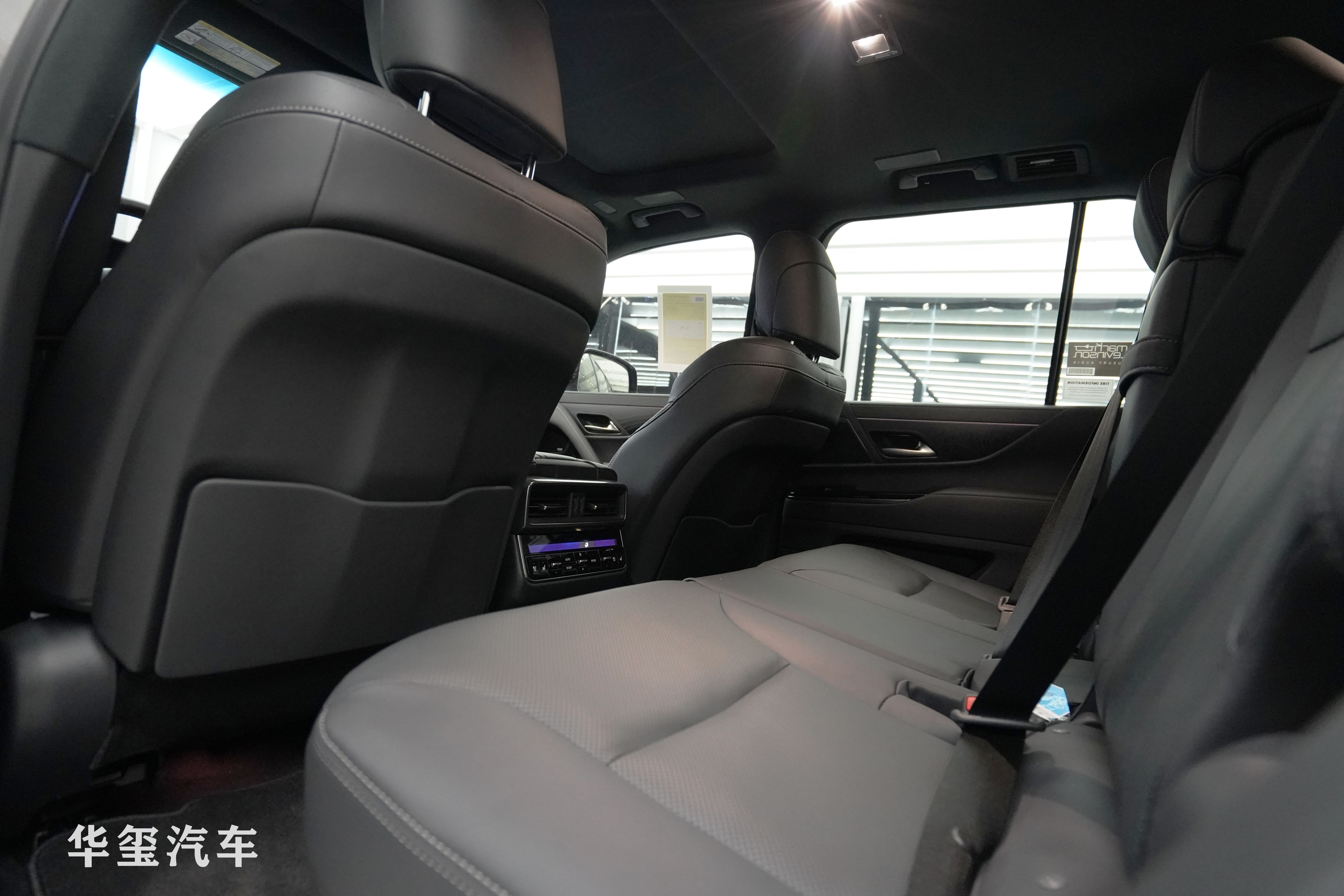 天津港雷克萨斯LX600平行进口现车最新优惠价格20万