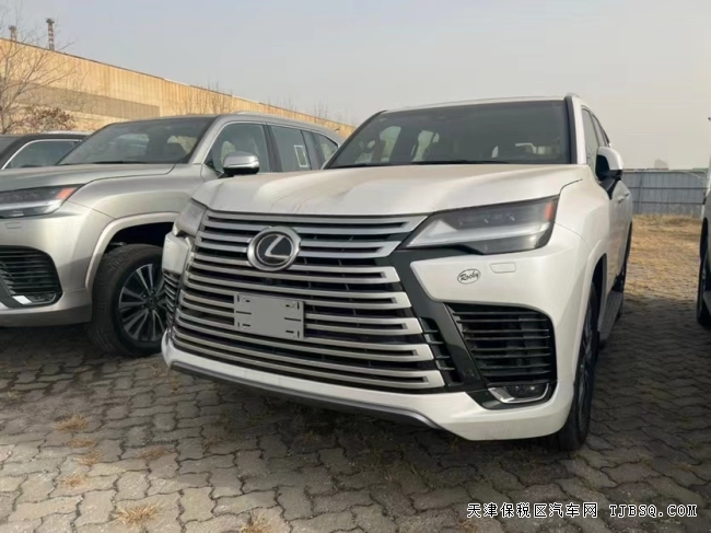 平行进口22款雷克萨斯LX600中东版天津港大降价