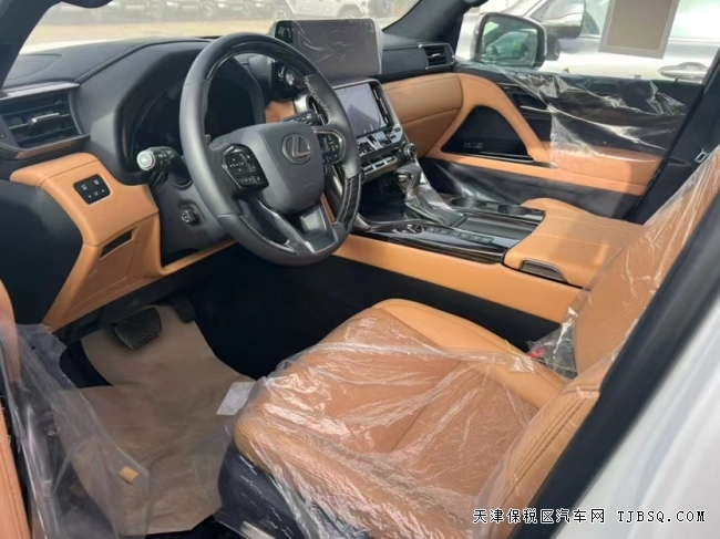 平行进口22款雷克萨斯LX600中东版天津港大降价
