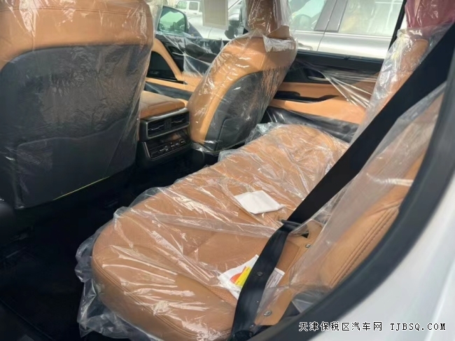 平行进口22款雷克萨斯LX600中东版天津港大降价