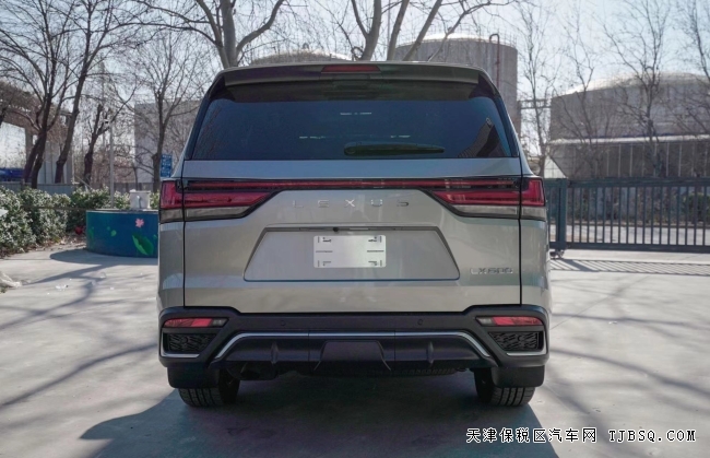 天津平行进口22款雷克萨斯LX600 7座运动年底跳水价 全网最低价热销