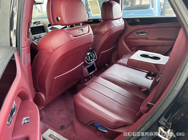 平行进口22款宾利添越天津港现车手续齐卖全国