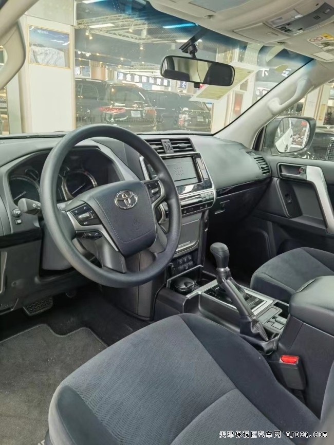 平行进口22款霸道2800平行进口车报价行情 特价秒杀一台 60万起 能提到最便宜的霸道