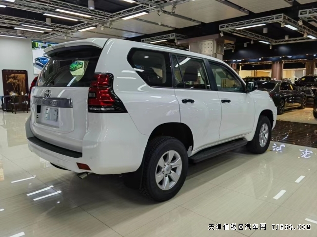 平行进口22款霸道2800平行进口车报价行情 特价秒杀一台 60万起 能提到最便宜的霸道