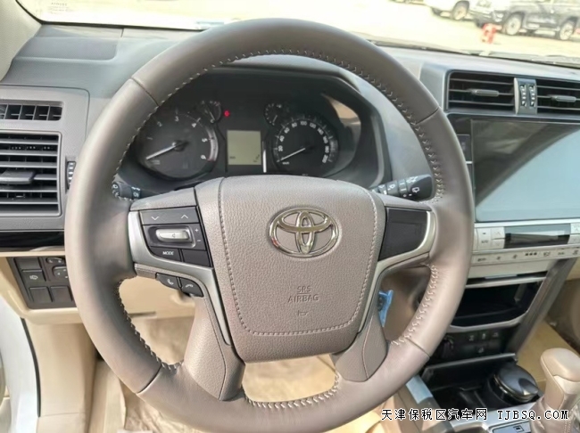 22款霸道2800后挂备胎天津港最新报价以及车辆照片