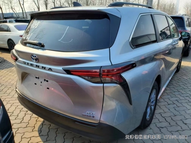 天津平行进口22款美规塞纳2.5混动2驱XLE 7座 急售特价甩卖