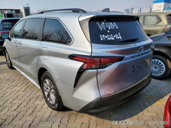 天津平行进口22款美规塞纳2.5混动2驱XLE 7座 急售特价甩卖