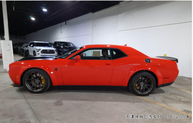 18649036440 22款挑战者 6.2T SRT Hellcat地狱猫宽体红眼现车