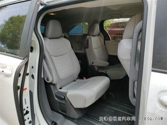 18649036440 23款丰田塞纳2.5混动四驱豪华和科技感兼具
