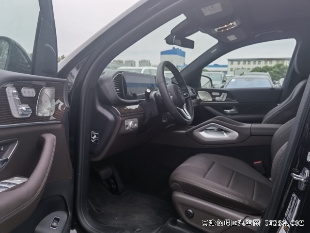 23款奔驰GLS450三叉星徽照亮您的前程