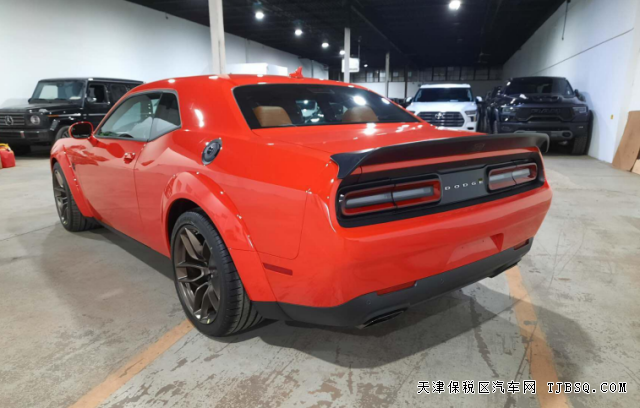 18649036440 22款挑战者 6.2T SRT Hellcat地狱猫宽体红眼现车