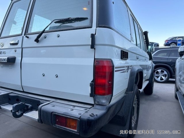 18649036440 丰田酷路泽LC76 真正越野王者 白色沙漠黄全价格